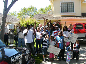 CRR picketing mayor's house