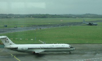 US NAVY Warplane at Shannon 12 Jan 06