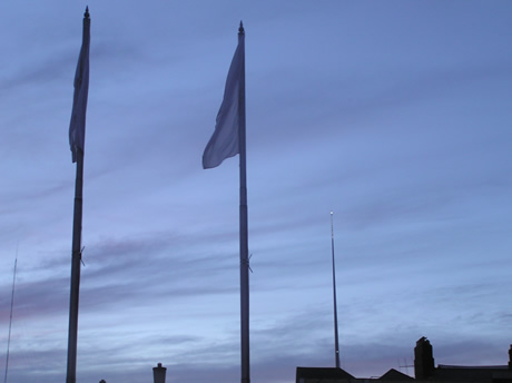 A white flag on the Quays, waiting for the 90 to take me home...