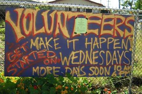 volunteers wanted in US community garden