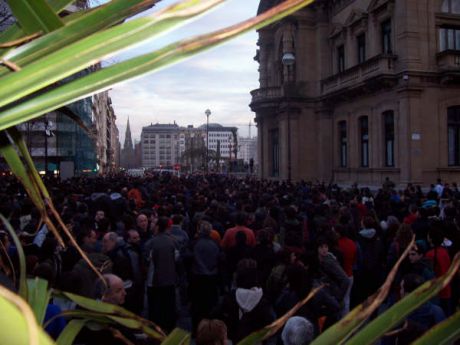 'Through the grapevine' thousands demand end to Segi repression