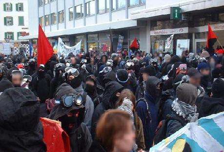 Le Bloc Noir/Les Brisseurs