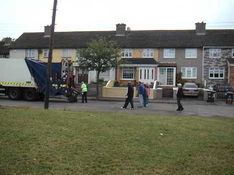 Anti-Bin Tax Campaigners monitor collection in McKelvey Estate