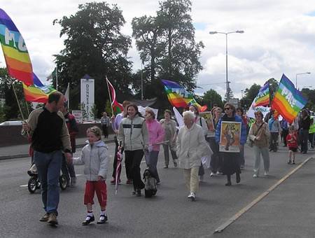 The march sets off