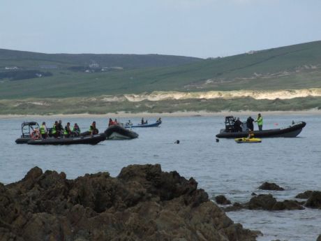 S2S swimmers in the evening before they got arrested - 2