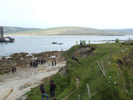 Shell's Gardai blocking access to the public beach this morning - 2