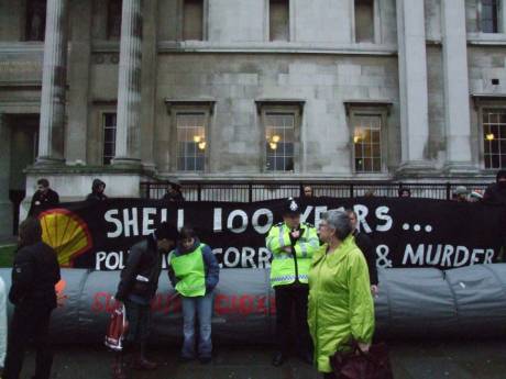 Outside the British National Gallery. Gormless was addressing the party at Trafalgar Sq. at the time of taking.