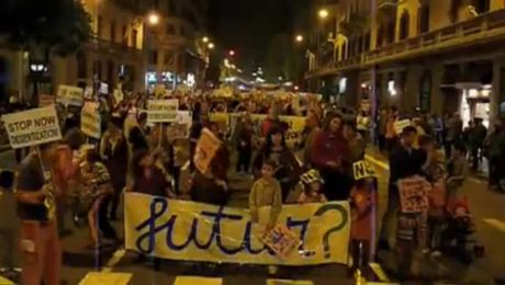 Saturdays night demo on the streets - Future?