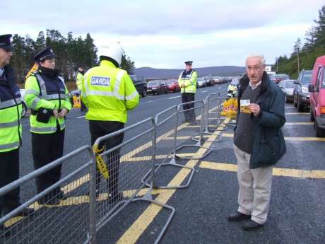 Mike Cunningham, ex-Statoil, penned in despite holding a press card.