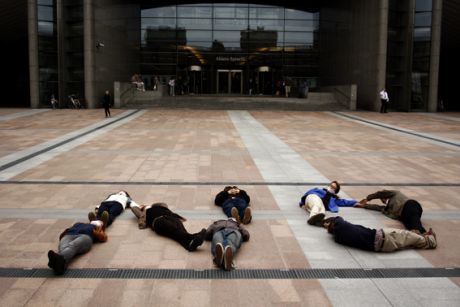 foto Bruno Derenne  Action  in front  European parliament Brussels 